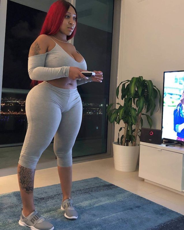 What's the name of this porn star?