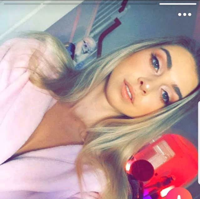 What's the name of this porn star?