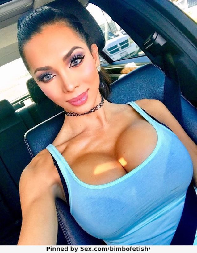 What's the name of this porn star?