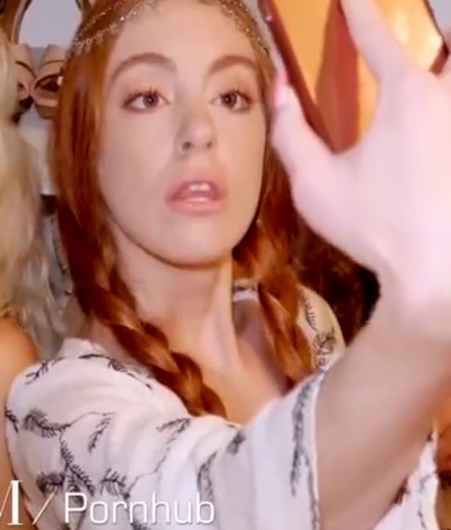 What's the name of this porn star?