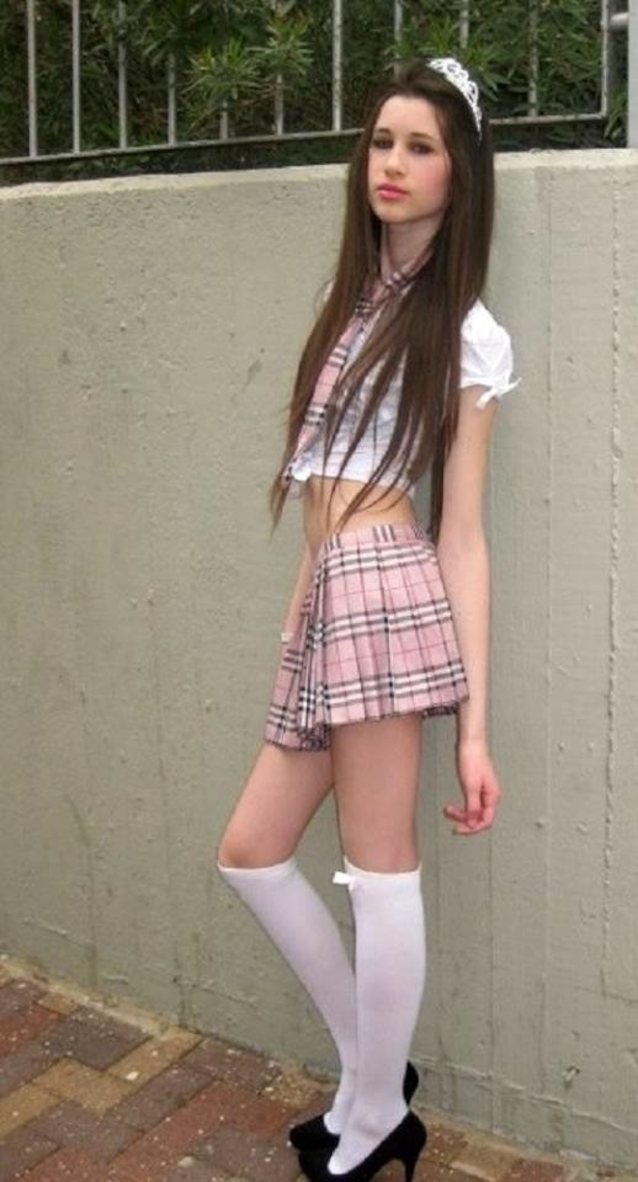 What's the name of this porn star?