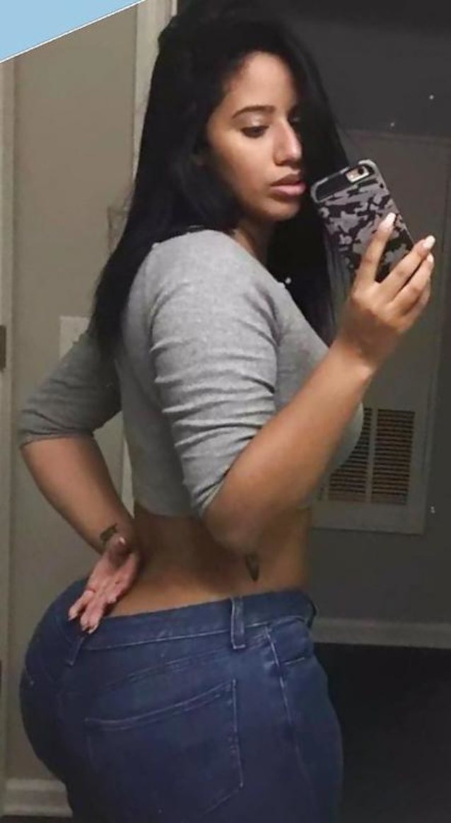 What's the name of this porn star?