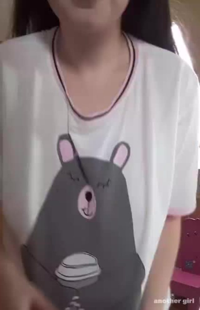 What's the name of this porn star?