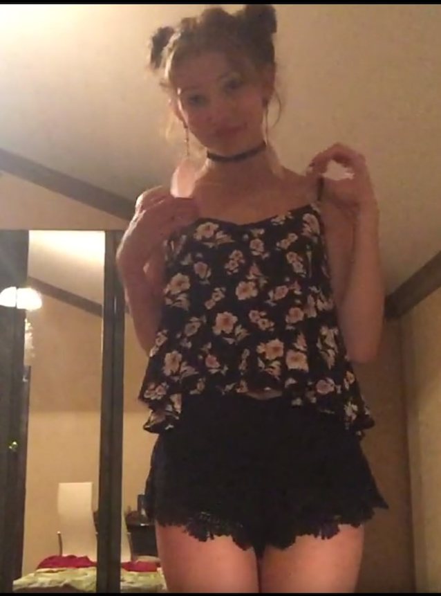 What's the name of this porn star?