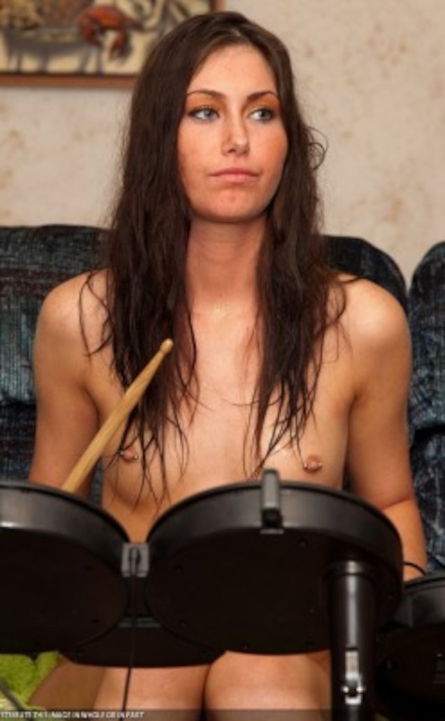 What's the name of this porn star?