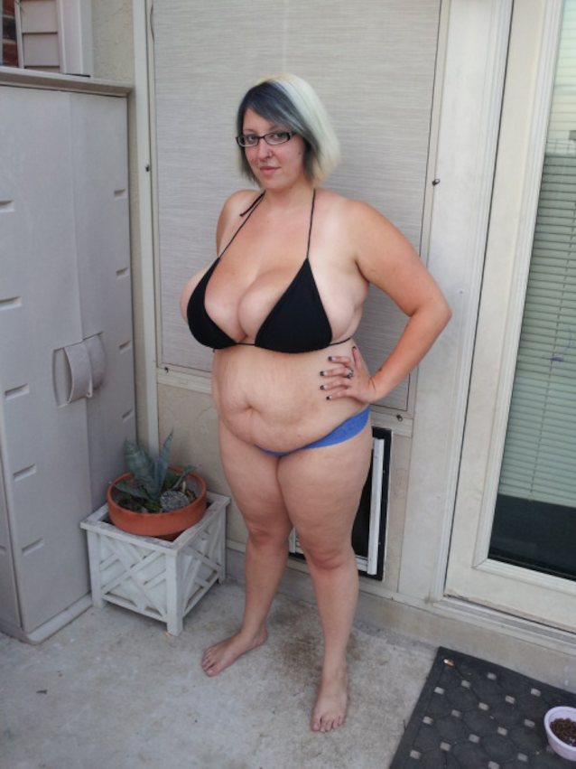 What's the name of this porn star?