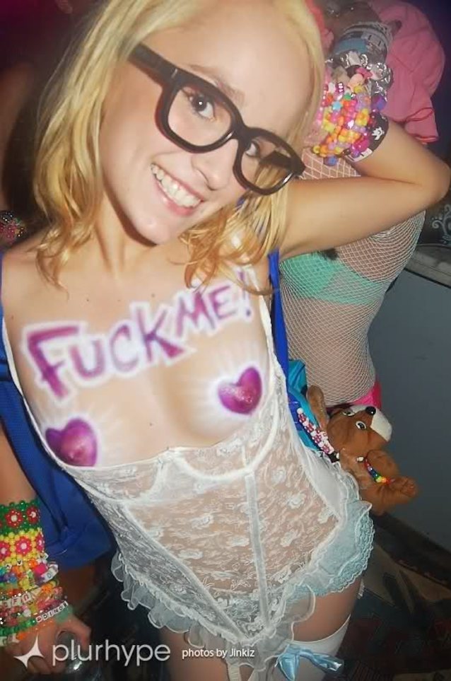 More pics of her ?