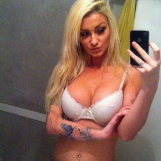 What's the name of this porn star?