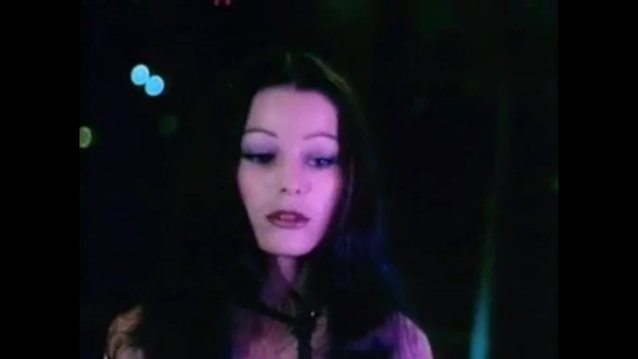 What's the name of this porn star?