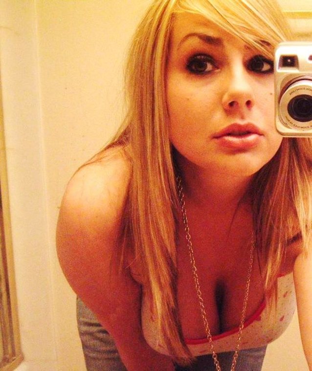 What's the name of this porn star?