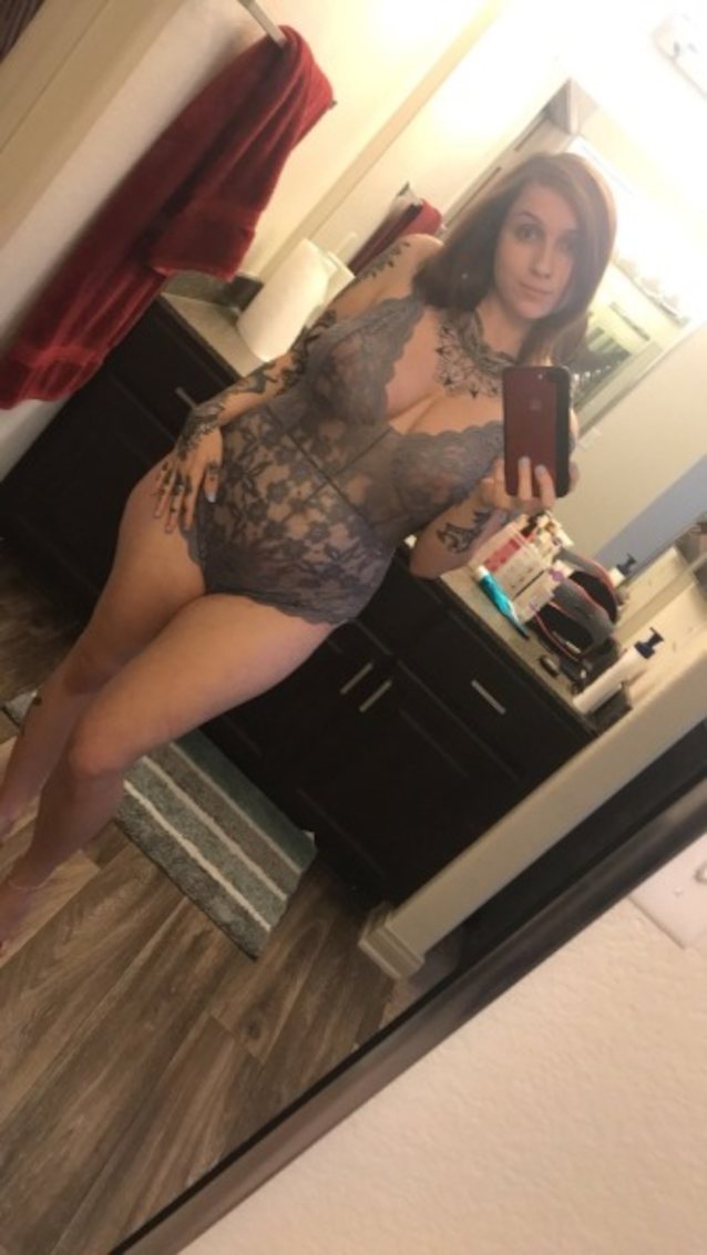 What's the name of this porn star?