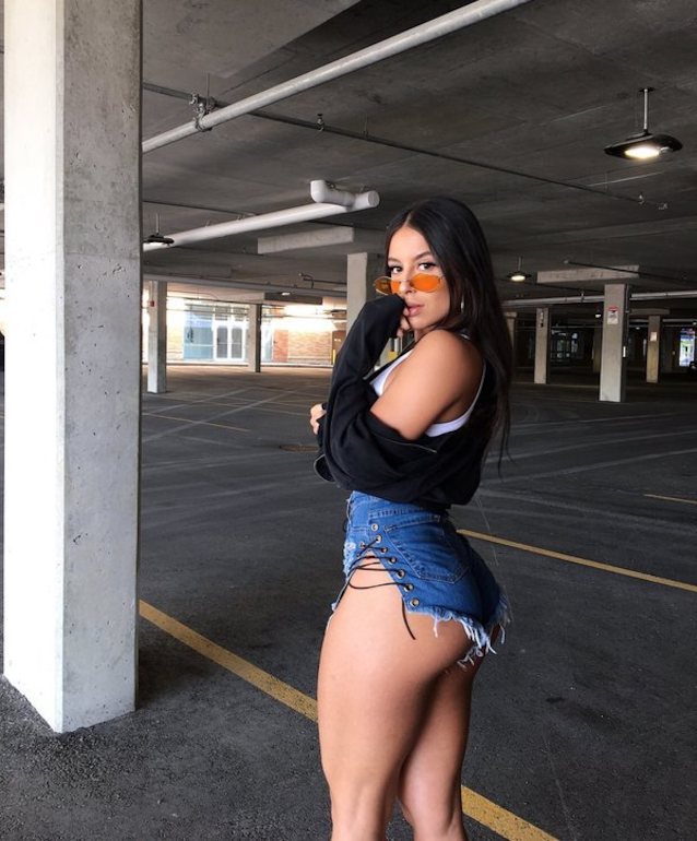 What's the name of this porn star?