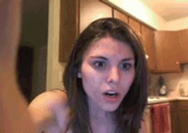 Dirty Talking Mature Housewife Fucks Horny Pussy