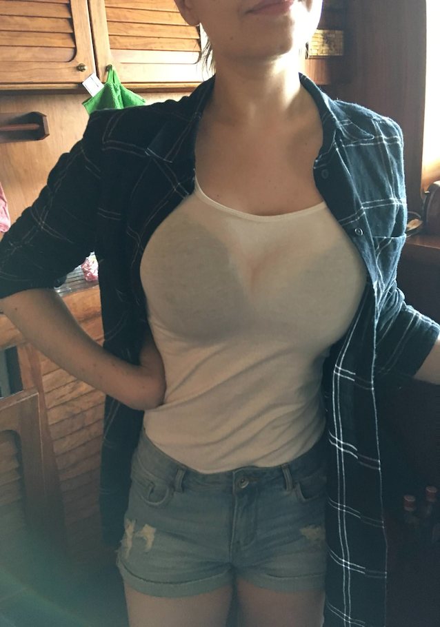 What's the name of this porn star?
