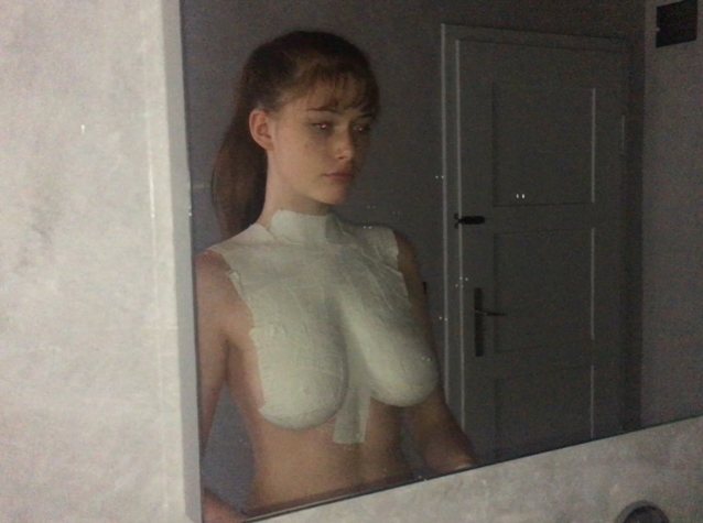 What's the name of this porn star?