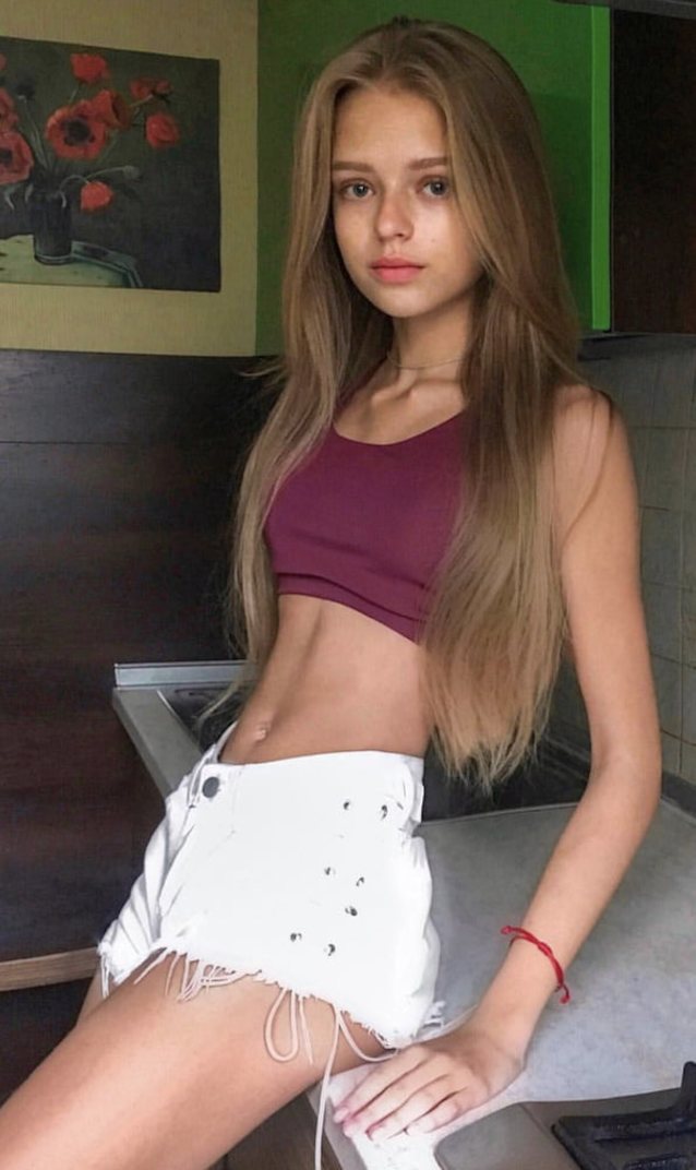 teen blonde amateur