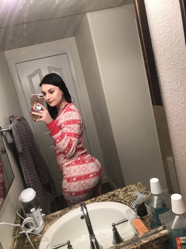 twitter, goth, brunette, big ass, pajamas