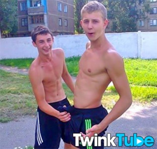 ads twink gay