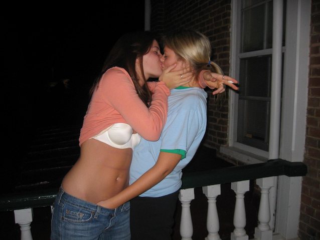 amateur lesbians sexy
