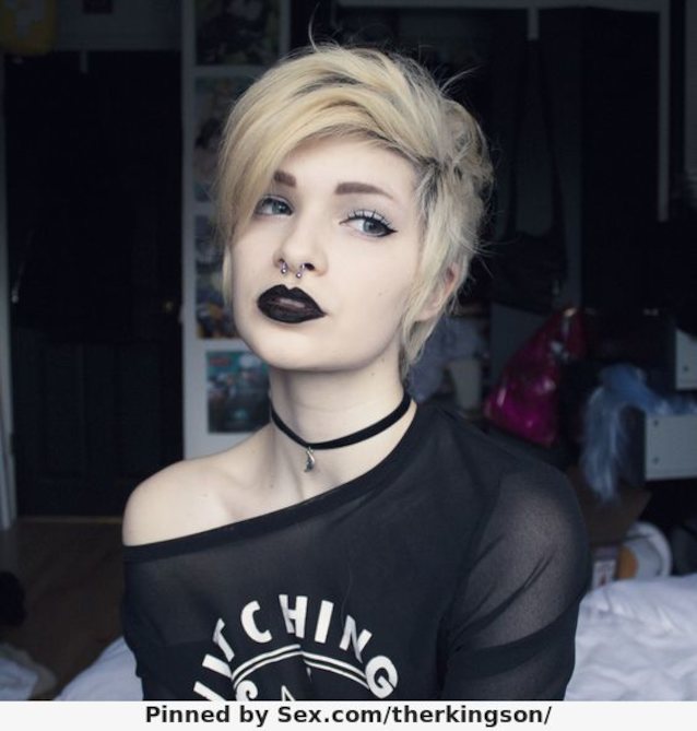 emo, female, blackshirt, blacklips