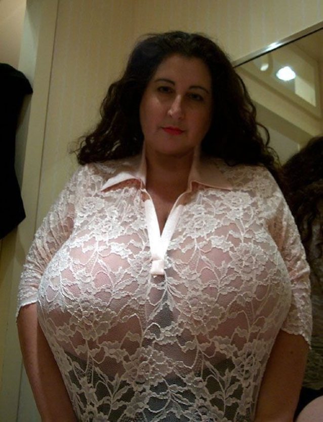 mature huge boobs milf