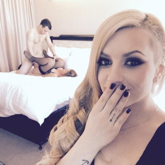 bed selfie cuckquean