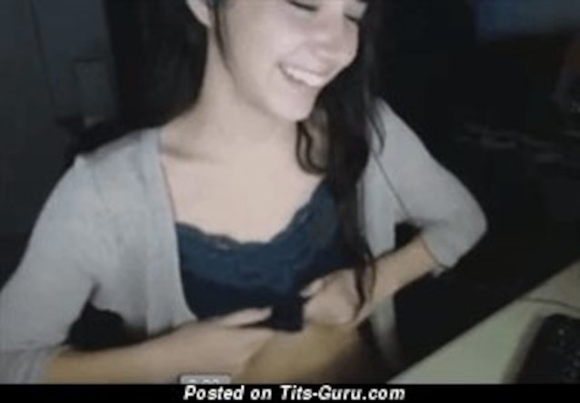 amateur small tits flashing