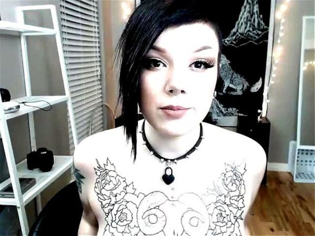 camgirl, amateur, tattoo, short hair, big tits