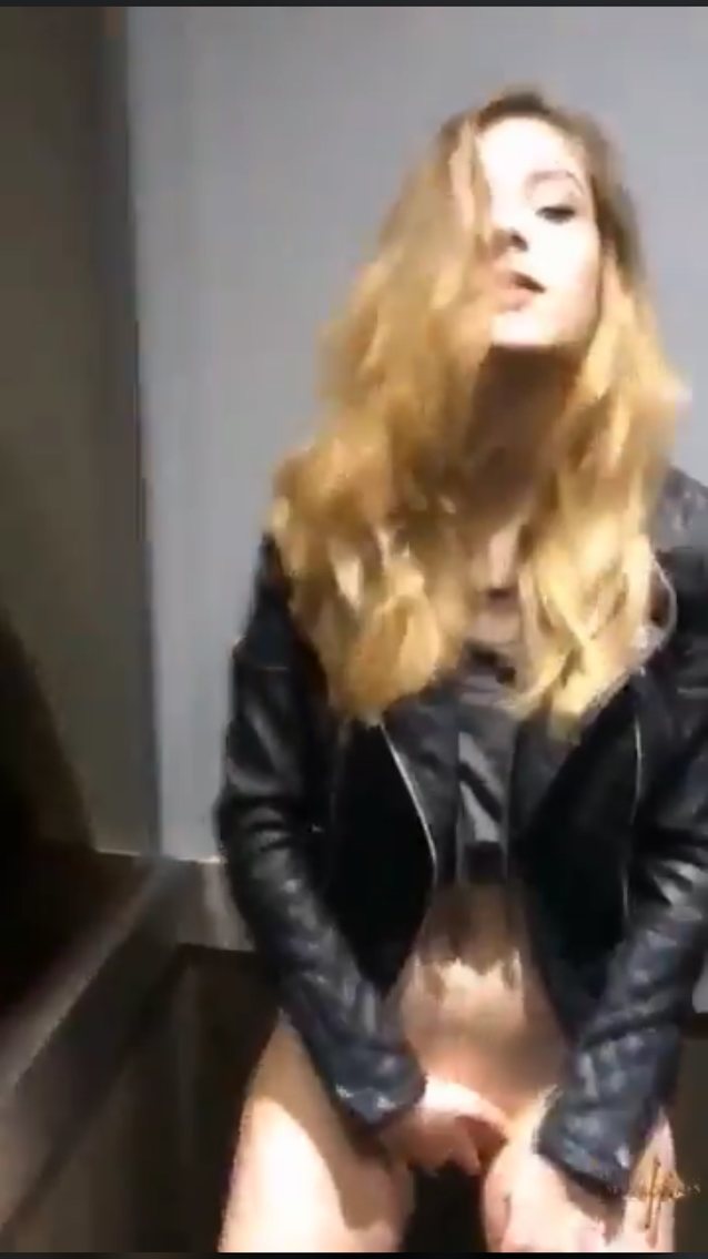 public blonde straight