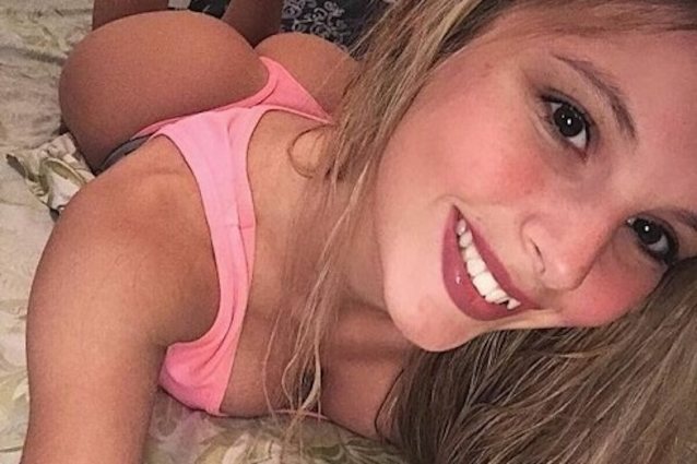 camgirl amateur model