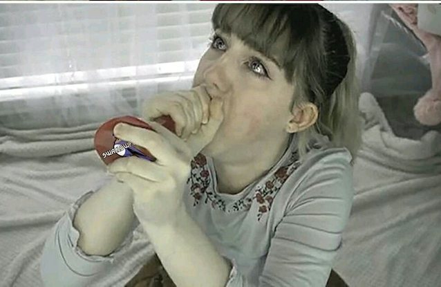 amateur dildo deepthroat