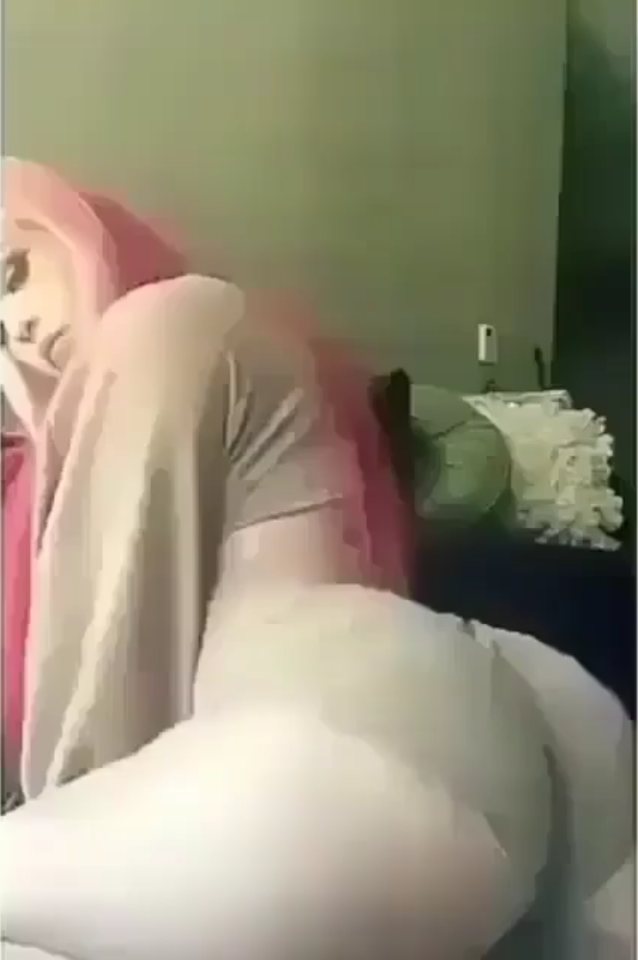 pink hair white leggings ass