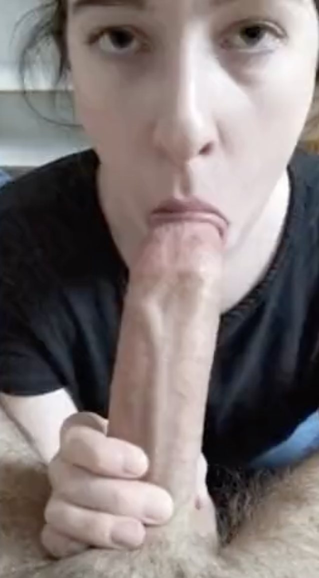 amateur brunette blowjob