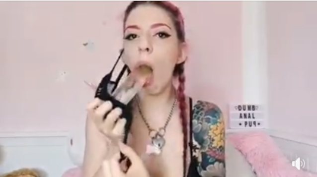 dildo blowjob teen