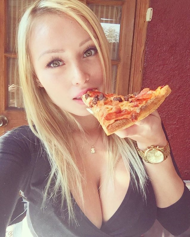 big tits babe blonde