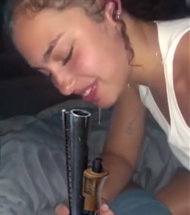 blowjob teen brunette
