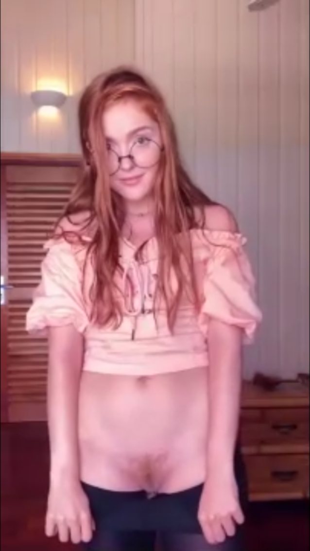 tiktik glasses ass