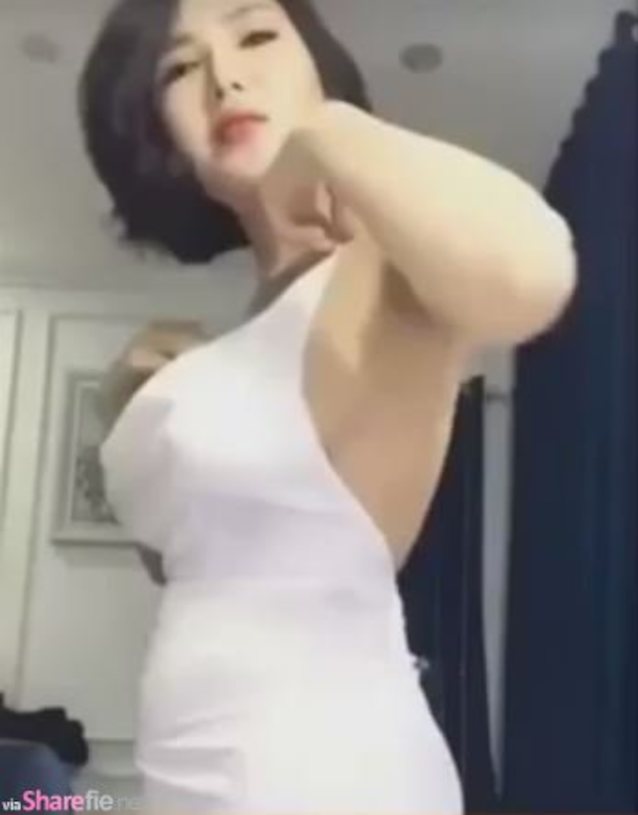 vietnam, hugeboobs, live, topless, a hand