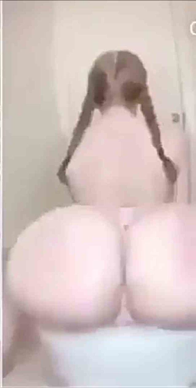 big ass pigtails twerking