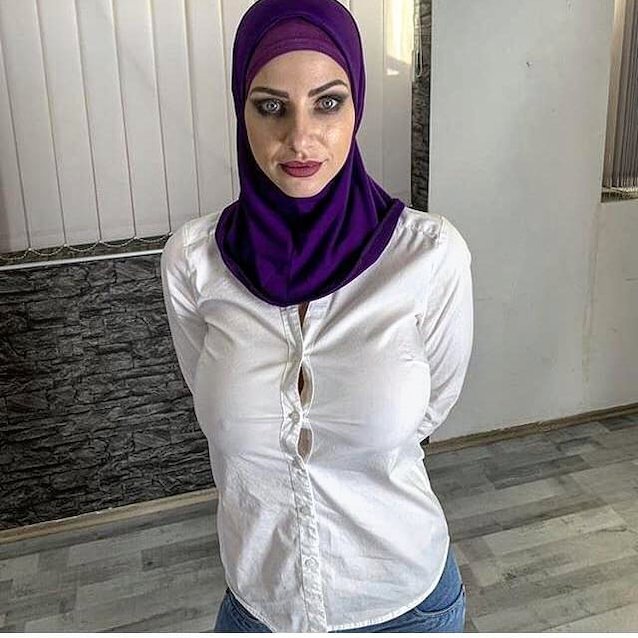 hijab, green eyes, nipple, jeans