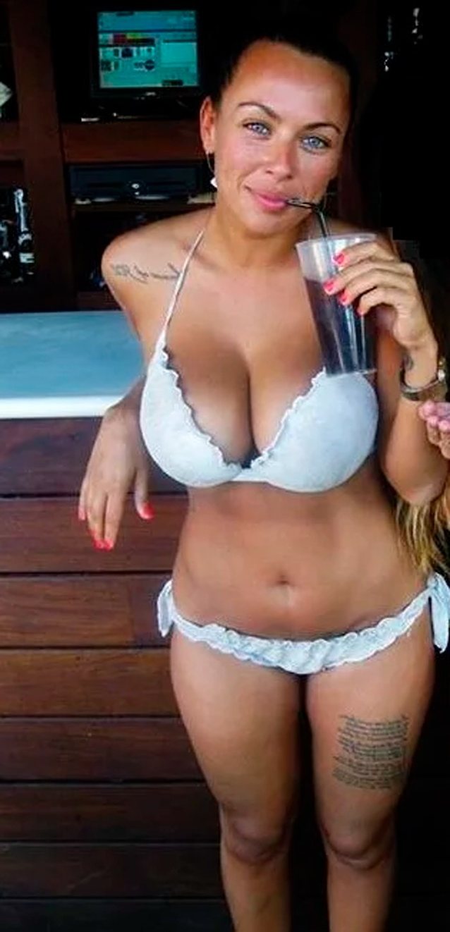 busty natura nature