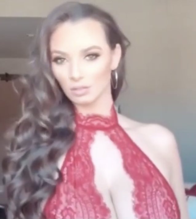 red, boob, big tits