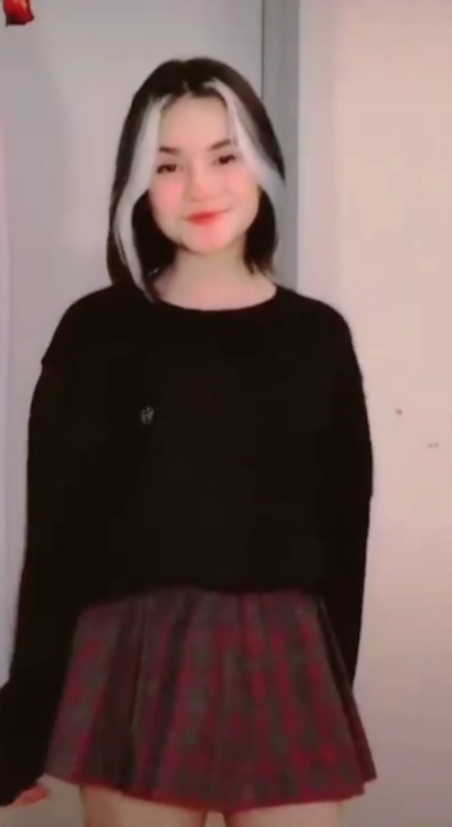 skirt, tiktok, dancing