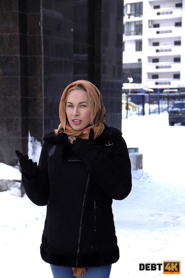 blonde, jeans, headscarf, beautiful, snow