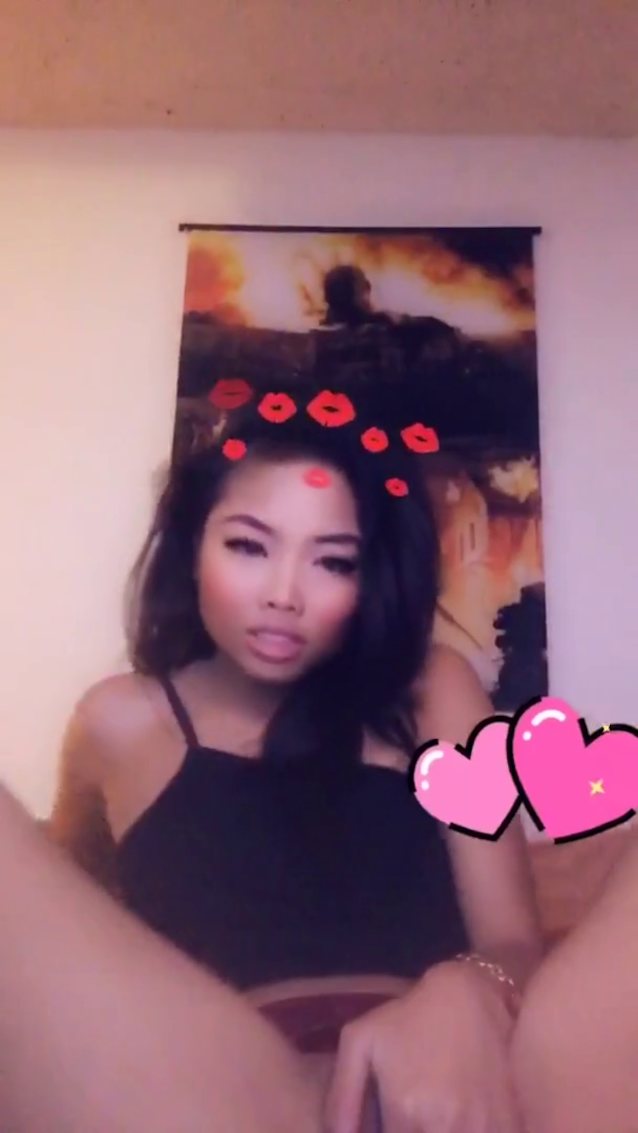 camgirl asian masturbation