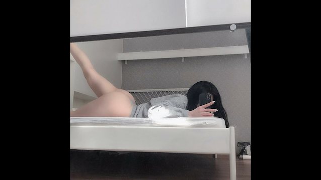 ass, bed, pose, black hair