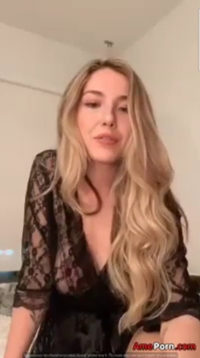camgirl amateur blonde