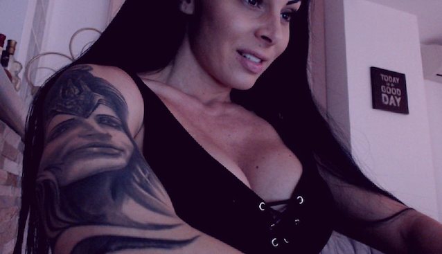 camgirl tattoo brunette