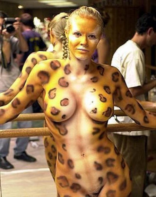 blonde bodypaint bodyart