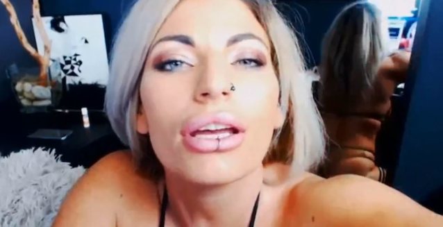 camgirl big tits tattoo